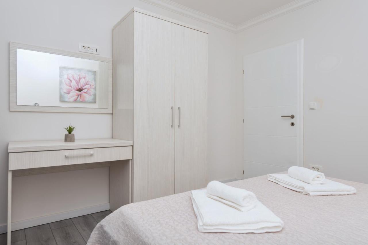 Apartments Petrusic ماكارسكا المظهر الخارجي الصورة