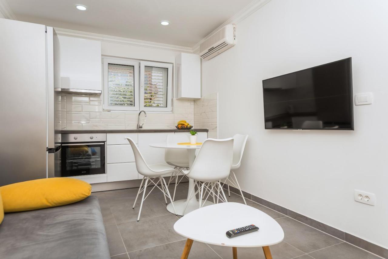 Apartments Petrusic ماكارسكا المظهر الخارجي الصورة